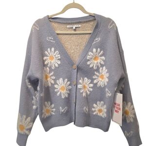 Celebrity Pink Daisy Jacquard Buttoned Cardigan Sweater - Medium